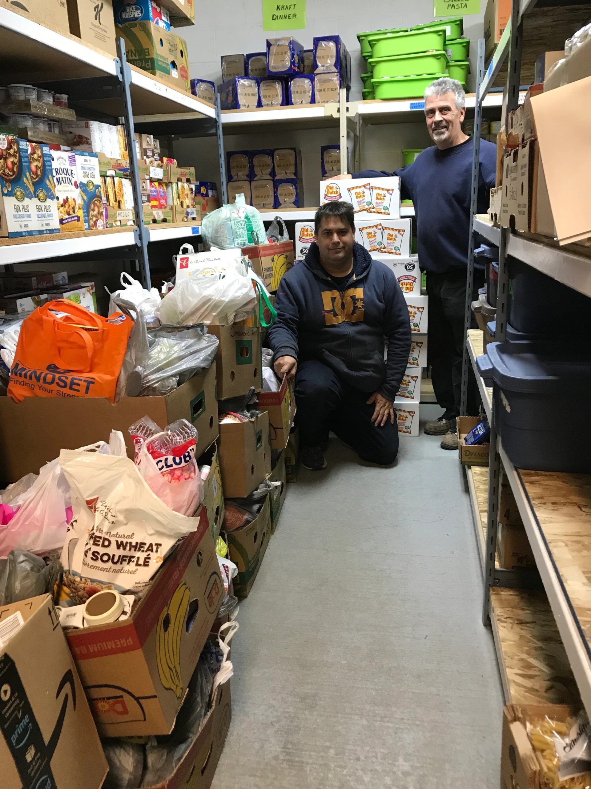 Howlleen Manor supports the Food Bank